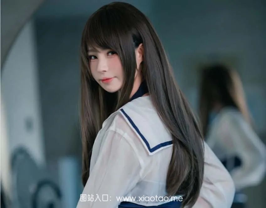 西园寺南歌《竞泳史莱姆》作品鉴赏