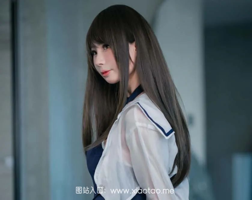 西园寺南歌《竞泳史莱姆》作品鉴赏