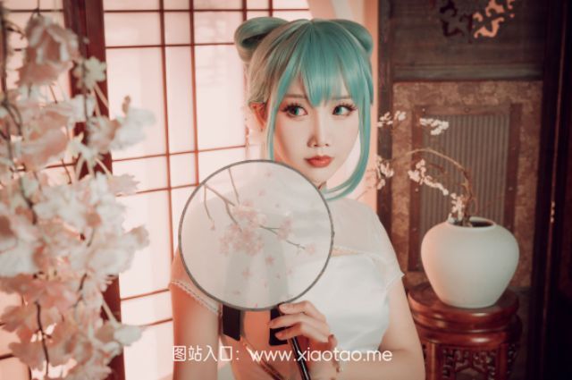 面饼仙儿COS作品初音旗袍鉴赏