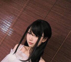 面饼仙儿-铃兰，cos作品在线下载