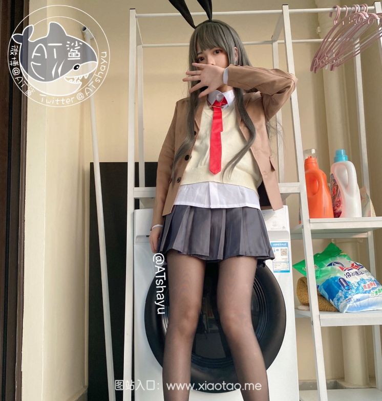 AT鲨小姐姐cos《麻衣学姐》鉴赏
