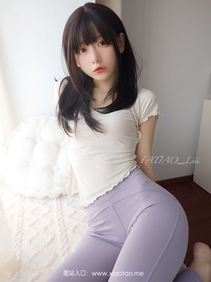 迷之呆梨个人资料 fantia最新图片包在线鉴赏