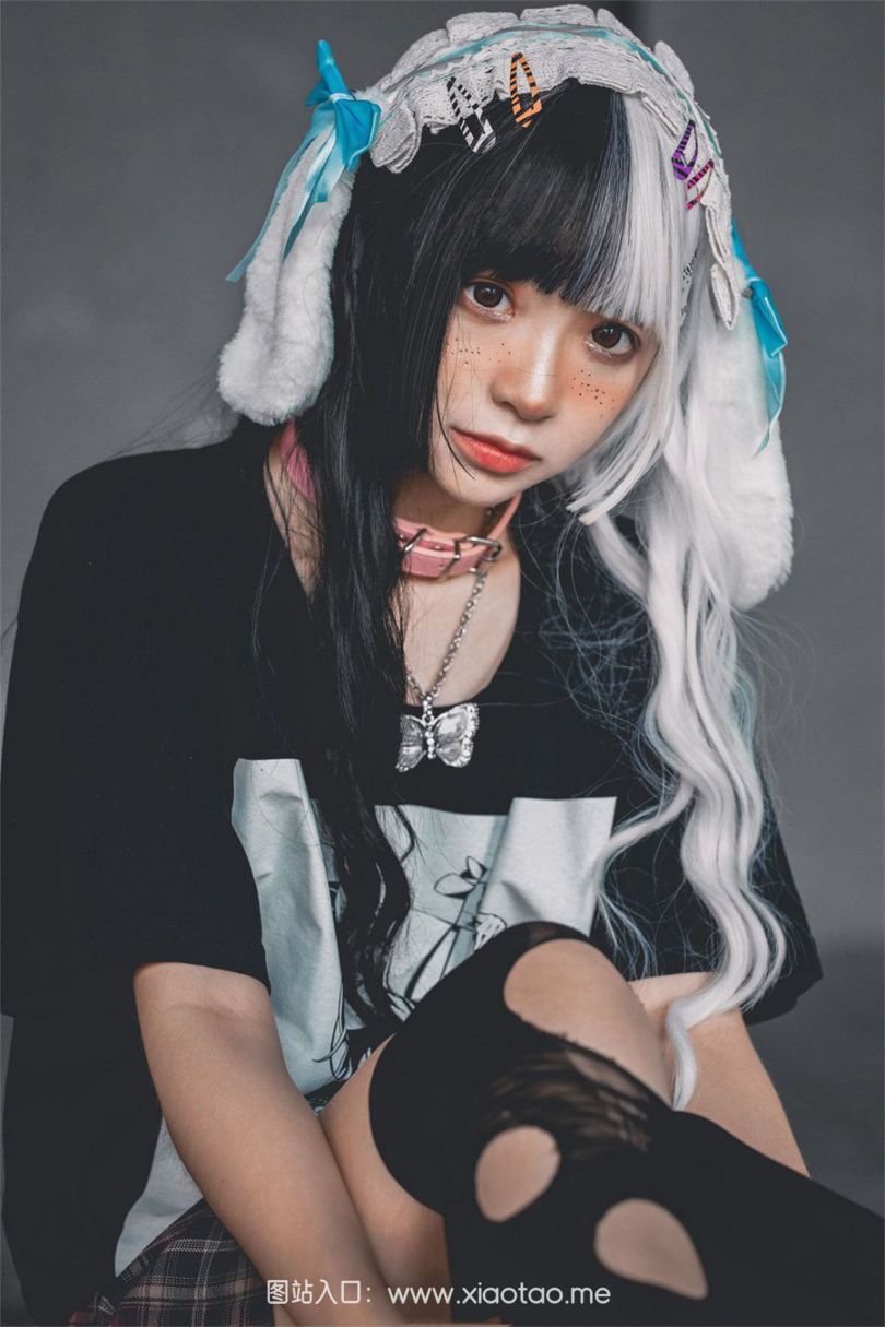 疯猫ss(疯了个猫)雀斑少女cos作品,个人资料