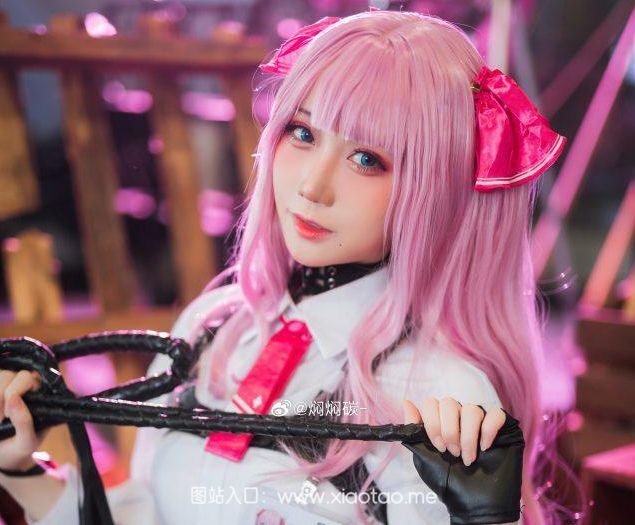 焖焖碳cos《胜利女神：妮姬》作品火爆全场！