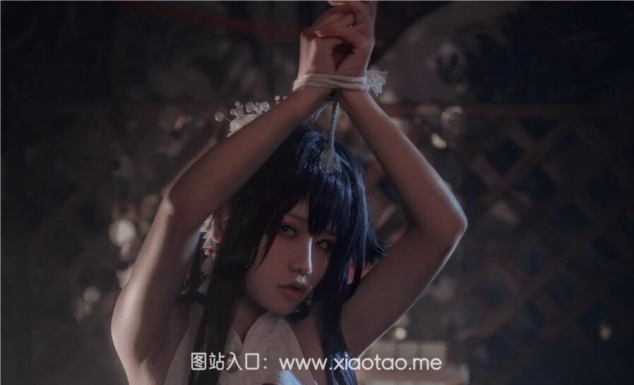 一笑芳香沁(芊川一笑)cos碧蓝航线吾妻旗袍