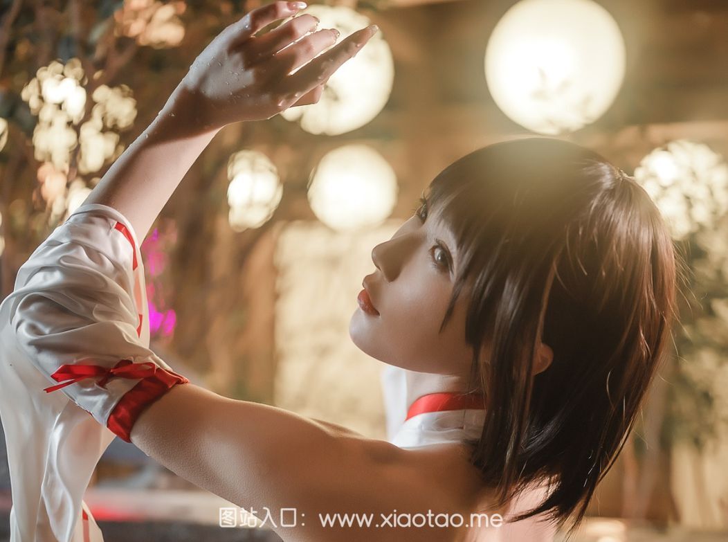 阿包也是兔娘Cos作品《温泉巫女》在线观看