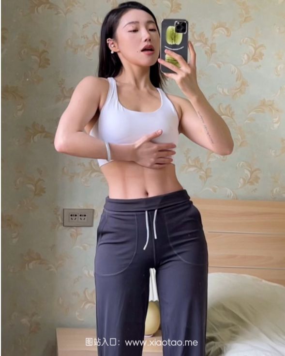 超美网红安琪yx:极品身材这谁扛得住?