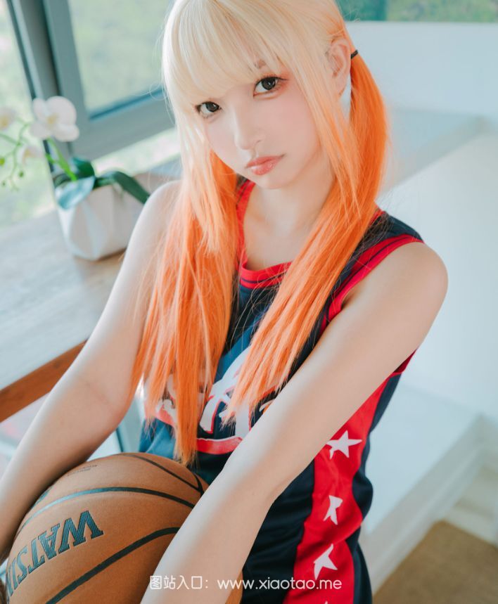 神楽板真冬拉拉队少女COS作品在线