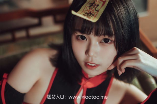 七月喵子COS小僵尸作品图片包鉴赏