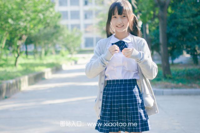 神楽坂真冬《阳光校服系列》COS作品