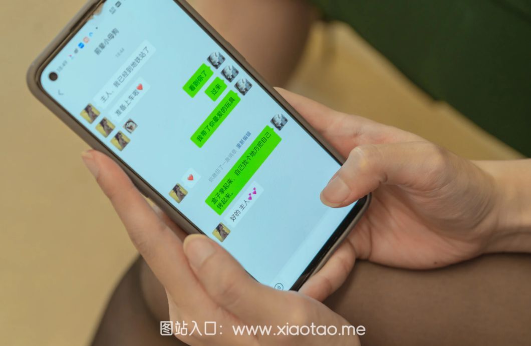 秋和柯基小姐姐的《电车》COS大作