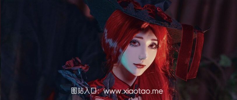 南桃momoko的第83期作品红女巫的魅力