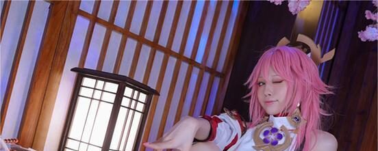 水淼aqua的八重神子COS，真的美翻了！