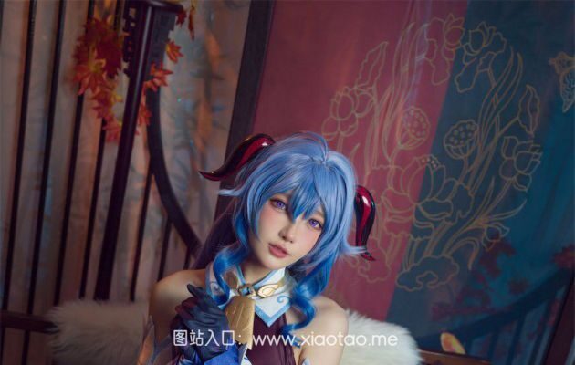 阿包也是兔娘cos丸子头汉服风,在线看图