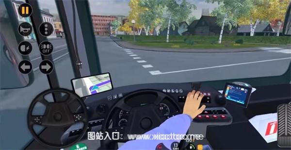 巴士模拟器无限金币汉化无广告版:对萌新友好的驾驶题材游戏,车辆选择多!