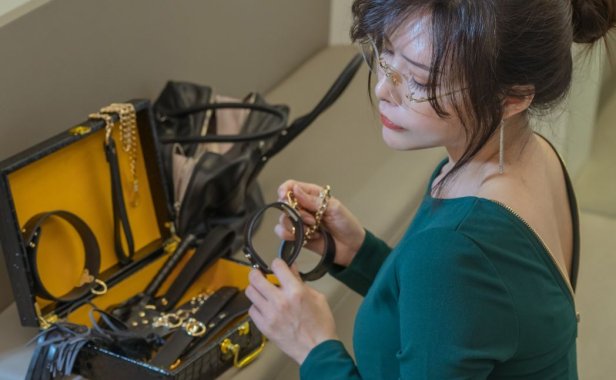 秋和柯基小姐姐的《电车》COS大作