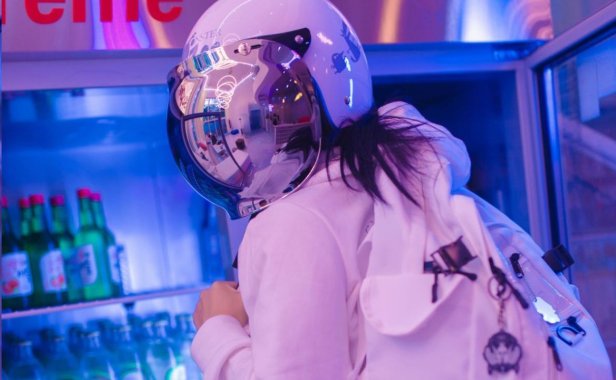 柒柒要乖哦《骑行少女》作品在线鉴赏