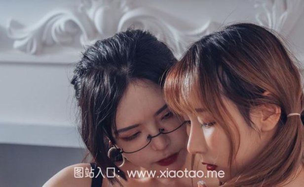 秋和柯基 -《年末聚会》cos作品，这样的聚会你想参加吗