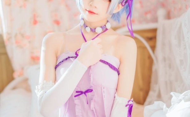 桜桃喵 – 蕾姆小睡裙cos作品在线下载赏析
