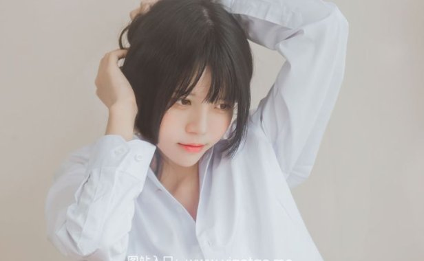 桜桃喵《桜桃未熟 – 白衬衫散发》 [萝莉COS]作品下载